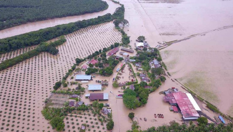 In Costa Rica, Eta’s floods hit 60 communities on the Pacific coast, affecting 350,000 people affected. About 2,000 people were placed in community shelters.   Credits: Costa Rica Red Cross