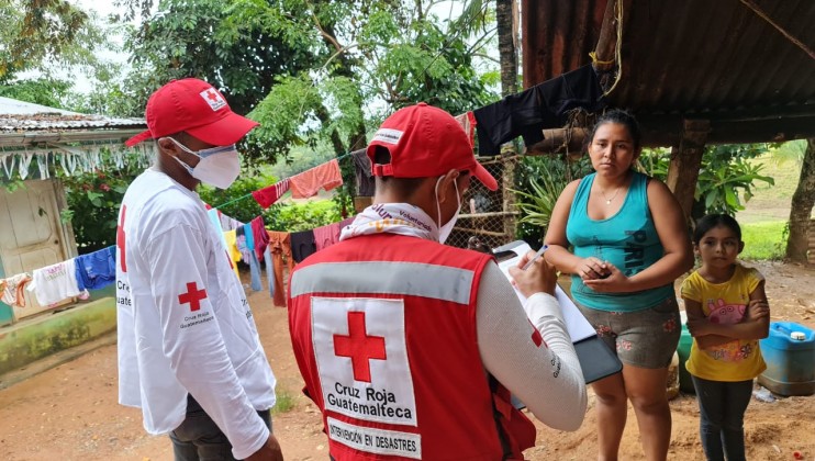 Guatemala Red Cross will support 10,000 people, especially in the most affected departments of Alta Verapaz and Izabal. According to national authorities, these two departments report the most severe damage to housing, the largest number of evacuees in official and non-official centres and reported the highest number of incidents related to Eta and Iota, such as floods and landslides.  Credits: Guatemalan Red Cross