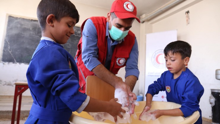 October 2021. The Syrian Arab Red Crescent is ramping up the vaccination efforts by running awareness campaigns for schoold kids and students as well as community volunteers, teachers and other local actors in  (1)